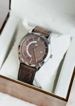 Fastrack Lather Strap magnetic lock-chocolate colour